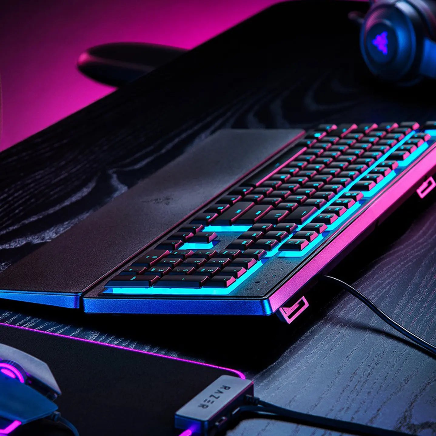 Teclado Gamer Razer Ornata V3 X Low Profile Gaming Keyboard